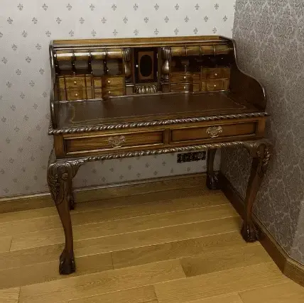 Бюро в стиле Чиппендейл MSMU.512 BROWN W004 BROWN купить в интернет магазине Мебель из массива. Звоните +7 495 961-63-63 Мебель Индонезии